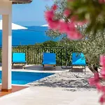 Holiday home Adriana Ravni *